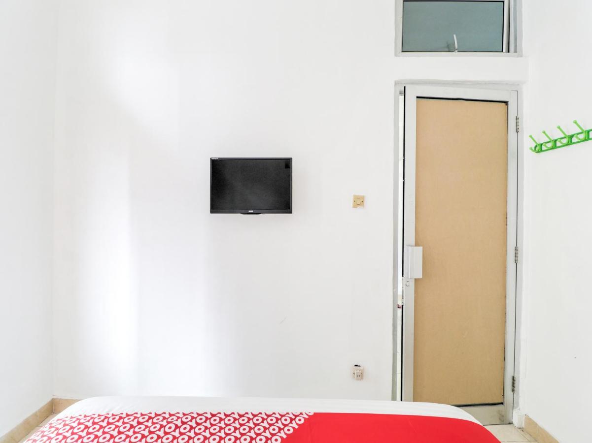 Oyo 2997 Grand Suites Palace 2 Sindanglaya Exteriör bild