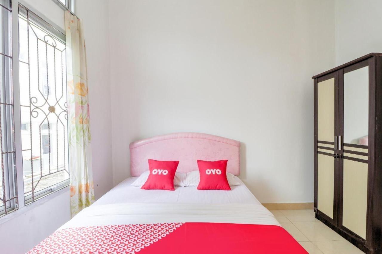 Oyo 2997 Grand Suites Palace 2 Sindanglaya Exteriör bild